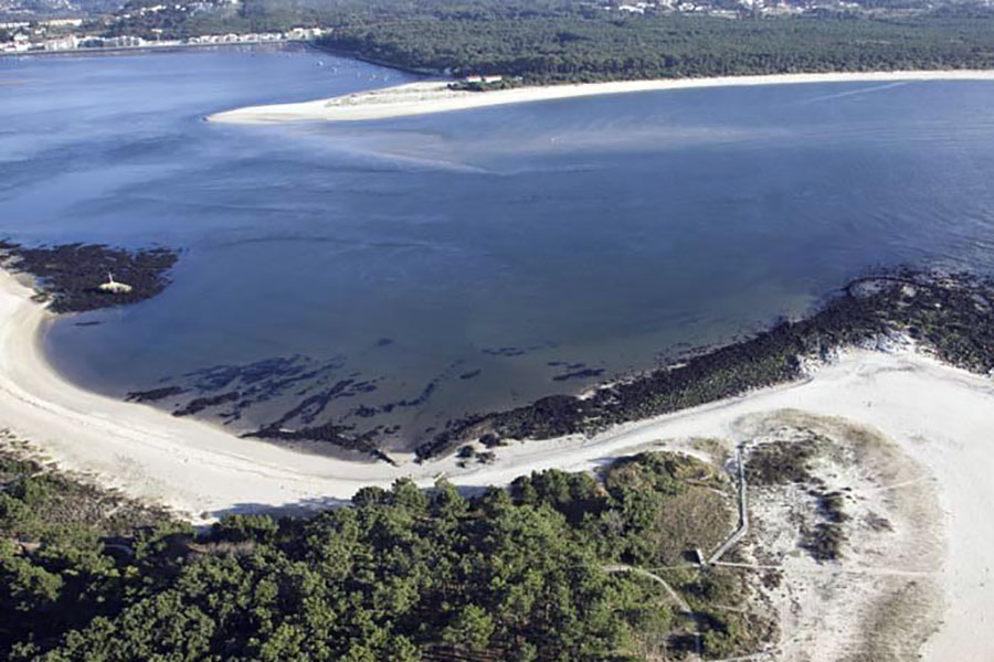 Playa de Lamiña cerca de casa campo Los Carballos